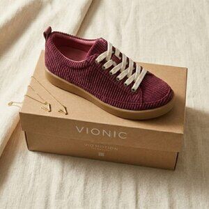 ✨ NIB Vionic Winny Cherry Jubilee Sneakers ✨ Size 7.5